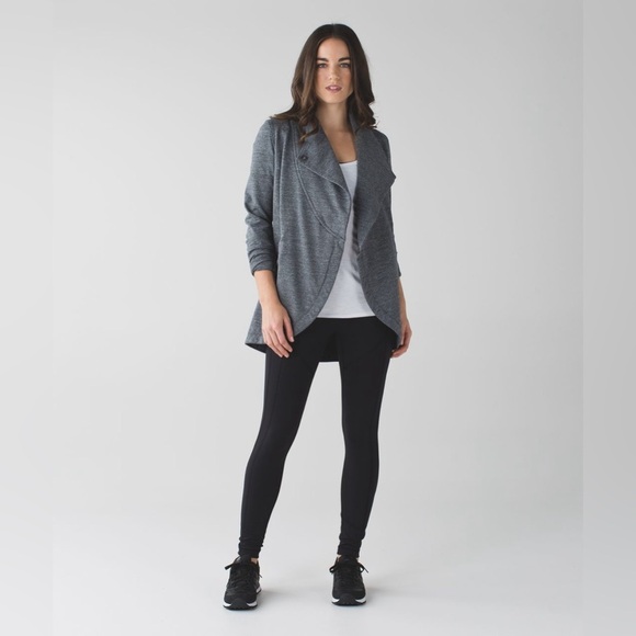 Lululemon That’s a Wrap Jacket in Heathered Snow - Picture 1 of 13